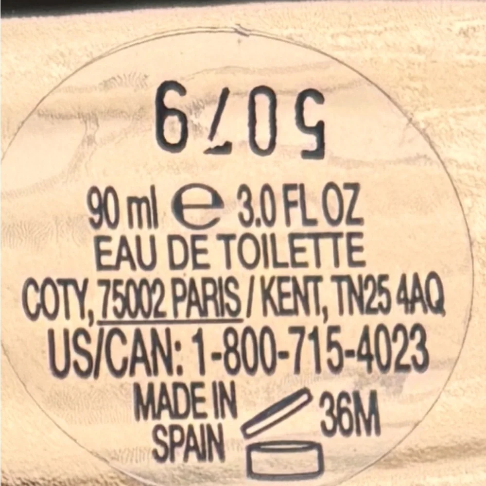 Gucci Guilty Eau de Toilette with Gold Accents - Picture 4 of 4